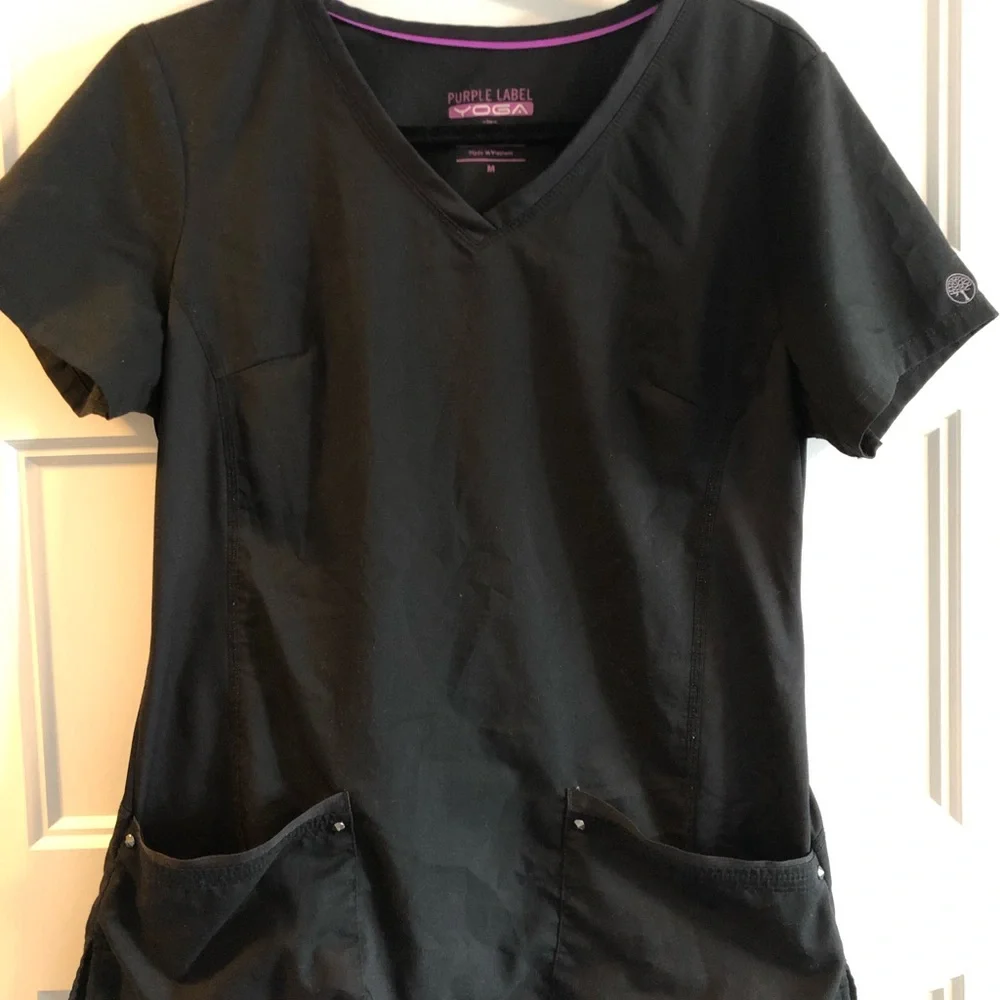 Scrub top - Picture 1 of 3